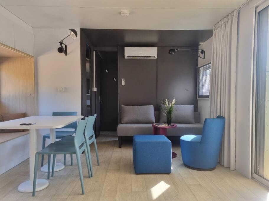 Charmant Et Spacieux Mobil Home Rocbaron Exterior foto